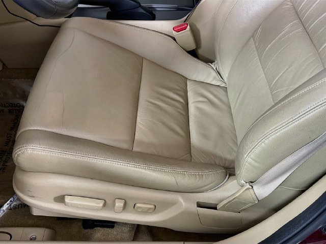 Used 2012 Red Honda EX-L image 18