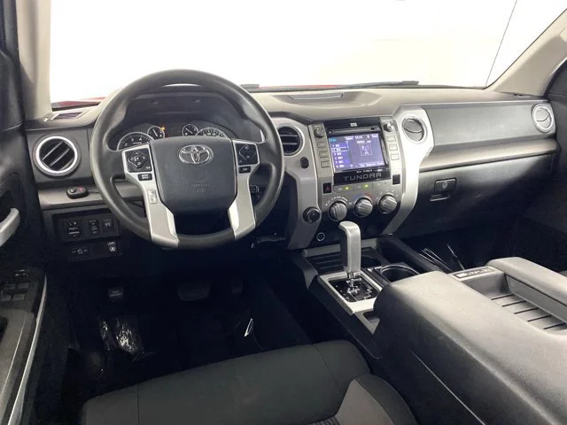 Used 2014 Red Toyota SR5 image 16