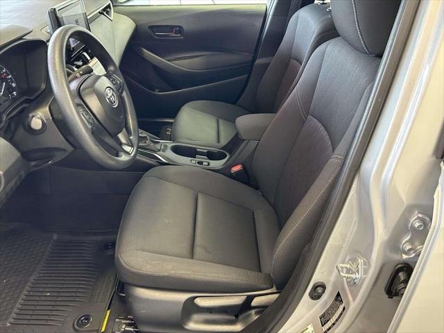 Certified Used 2025 CLASSIC SILVER METALLIC Toyota  image 15