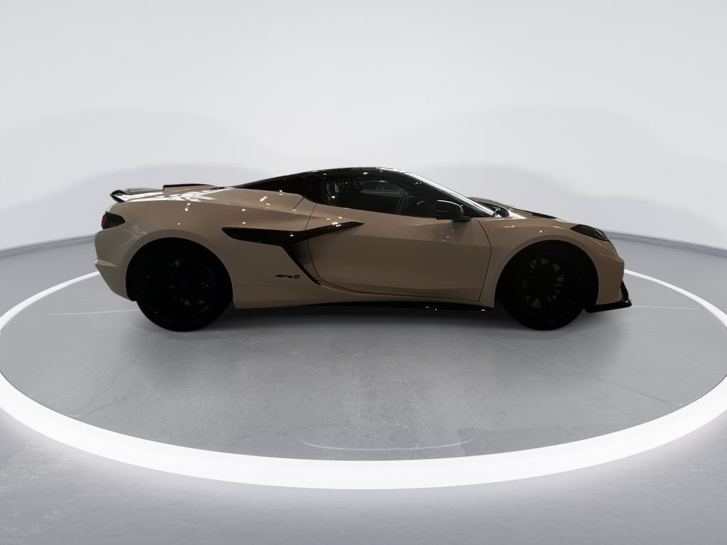 2025 Chevrolet Corvette 3LZ - Photo 9