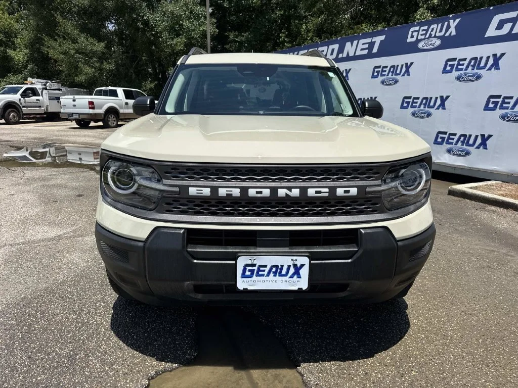 Used 2025 Beige Ford Big Bend image 4