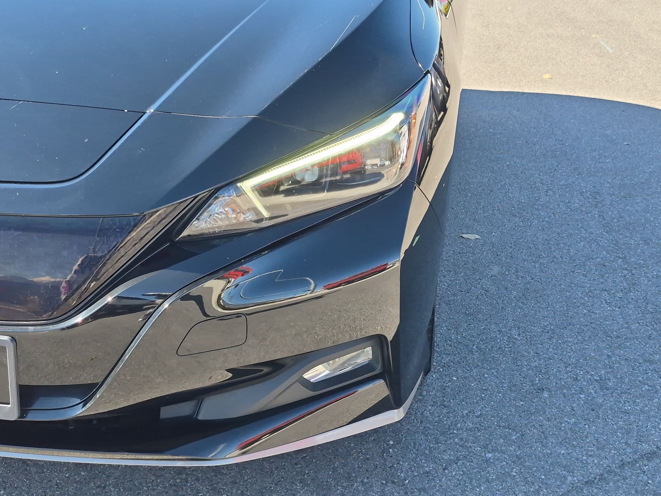 Used 2025 Super Black Nissan SV PLUS image 10