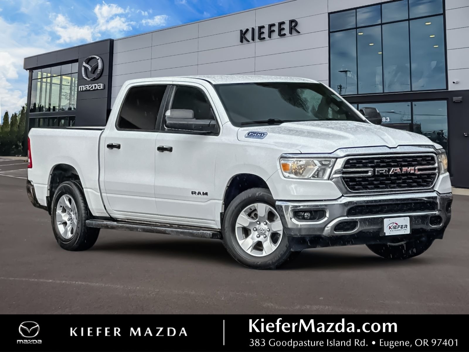 2023 RAM 1500 Big Horn/Lone Star 4x4 Crew Cab 5'7's photo