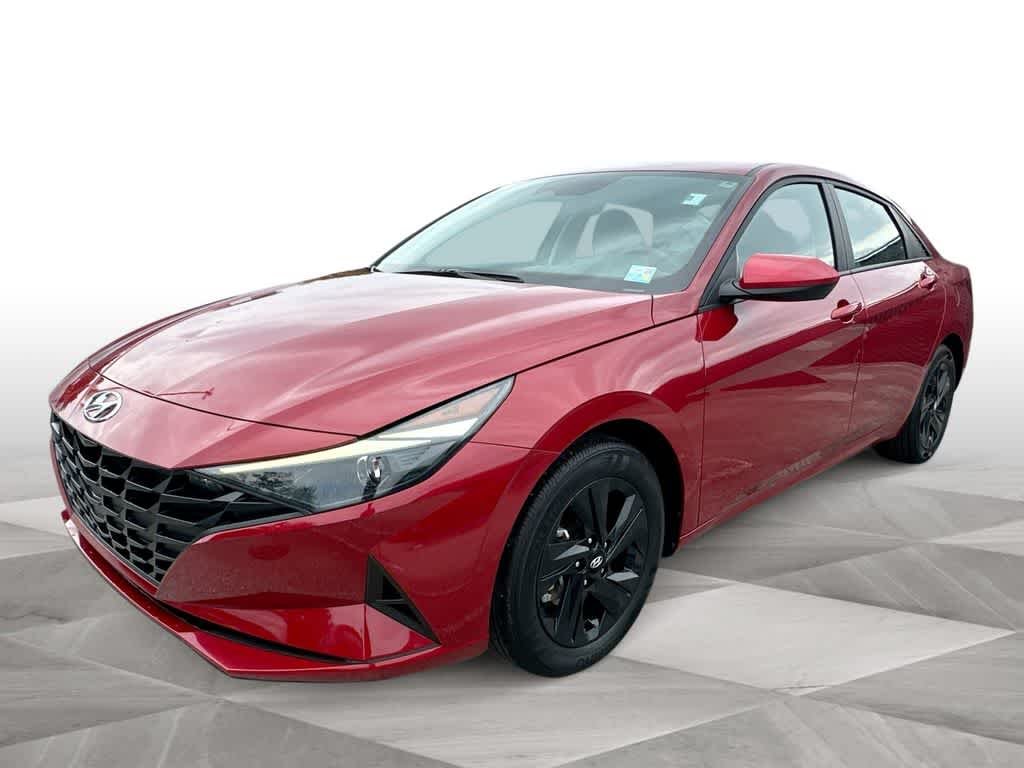 Used 2023 Scarlet Red Pearl Hyundai SEL image 4