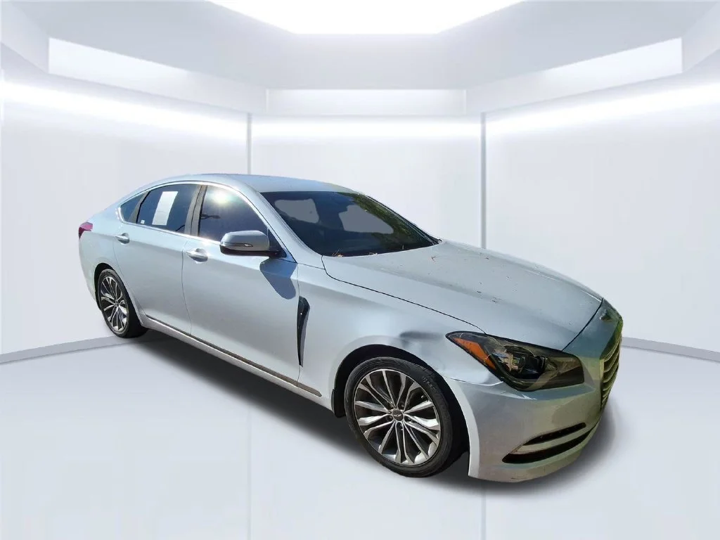 Used 2016 White Hyundai 3.8 image 6