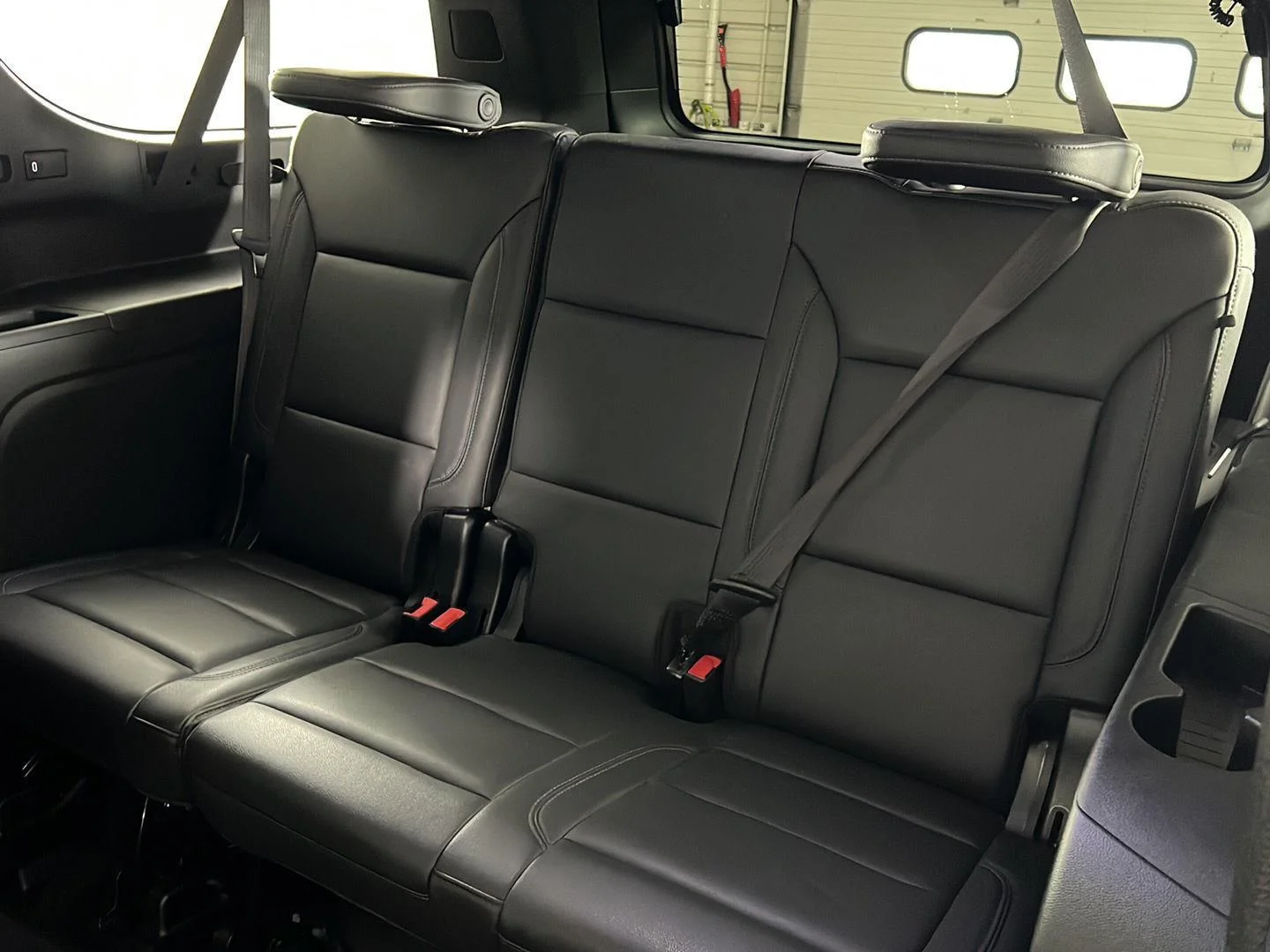 Used 2022 Black Chevrolet Z71 image 23