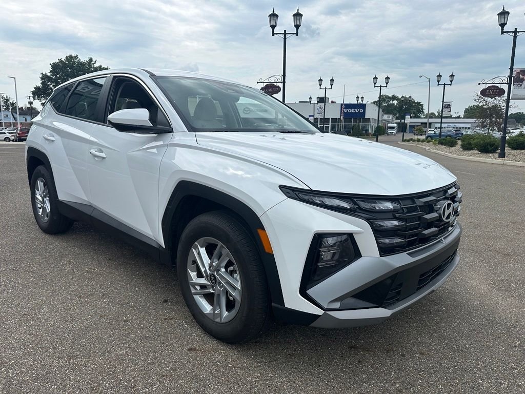 Used 2026 White Hyundai SE image 3