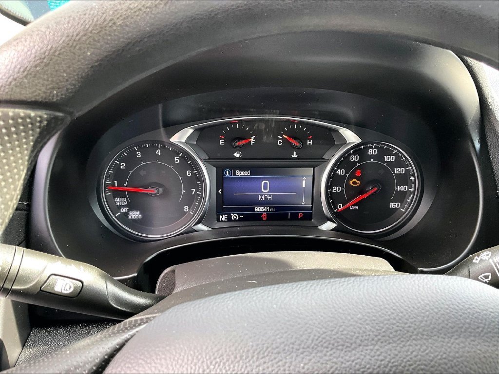 Used 2023 White GMC SLE image 13
