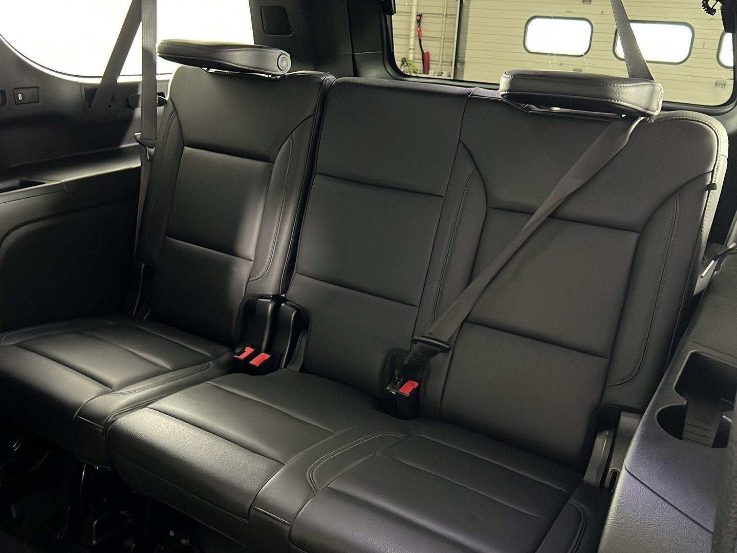 Used 2022 Black Chevrolet Z71 image 23