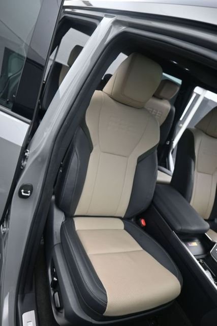 Used 2024 Incognito/Black Lexus 550 Overtrail+ image 18