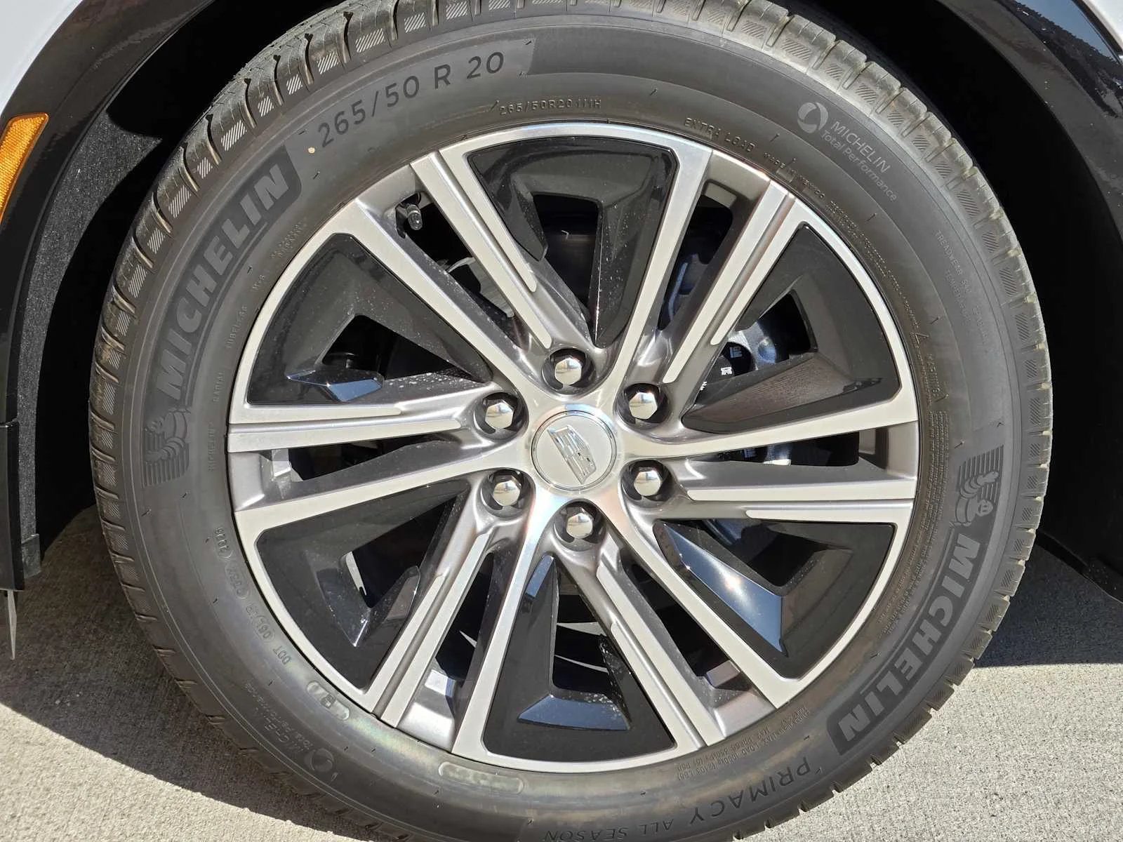 2027 Cadillac LYRIQ Luxury - Photo 7