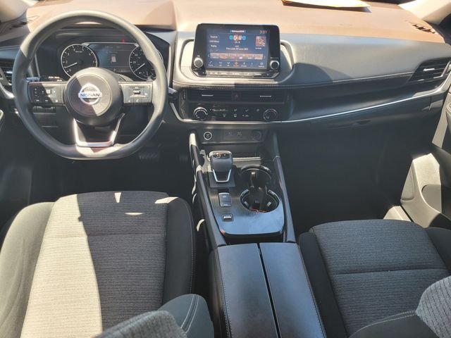 Used 2021 Gray Nissan S image 16