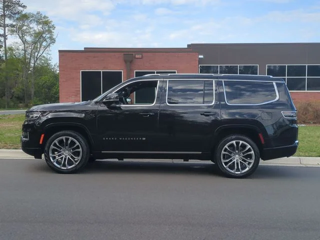 Used 2023 Black Jeep Series II image 10