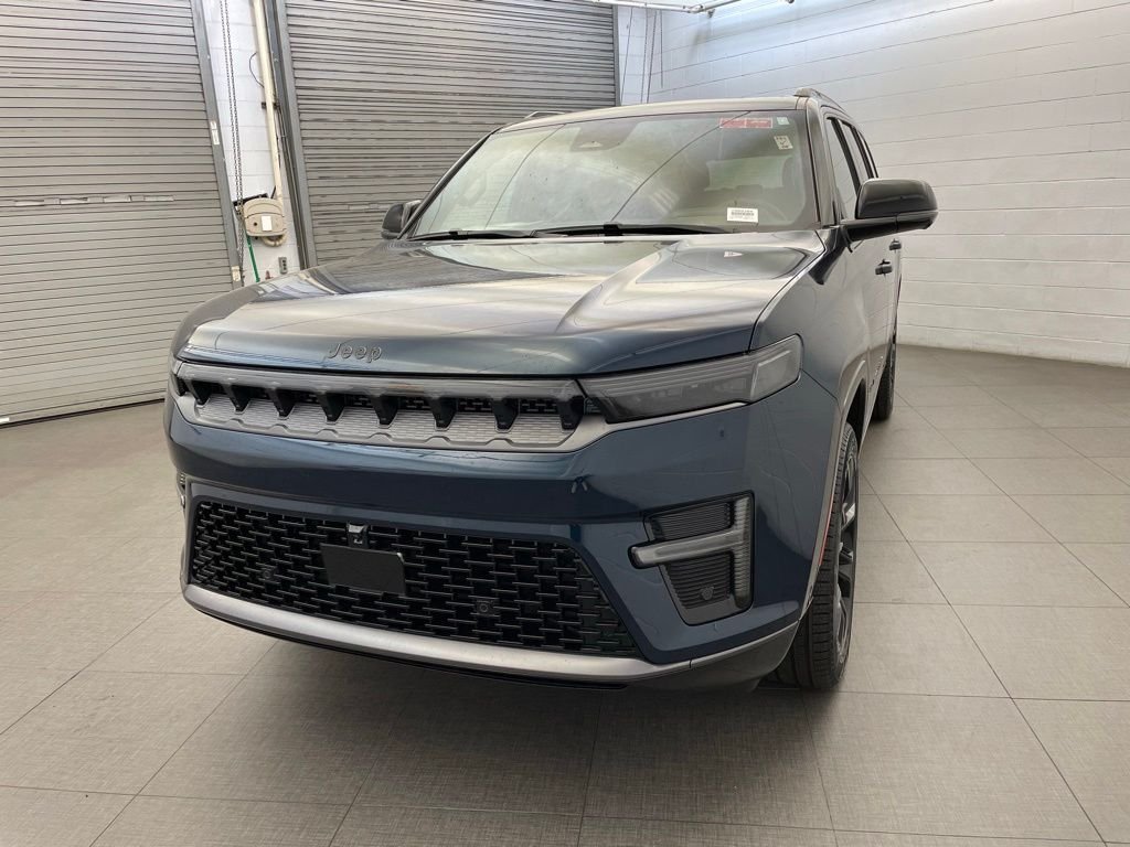 New 2026 Fathom Blue Pearl-Coat Exterior Paint (Late Availability) Jeep Summit Obsidian image 8