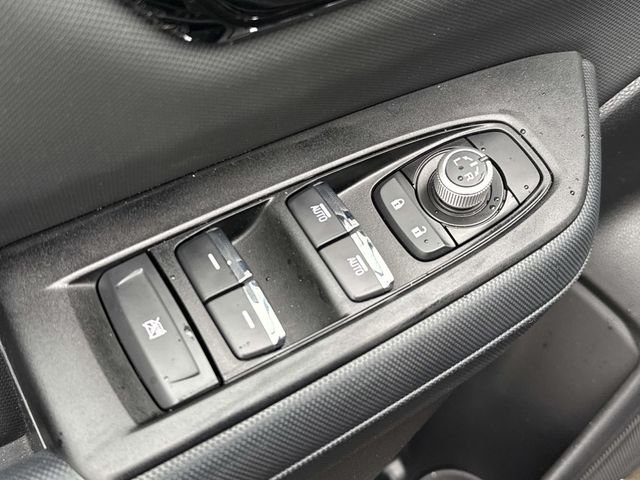 Used 2026  Subaru Limited image 28