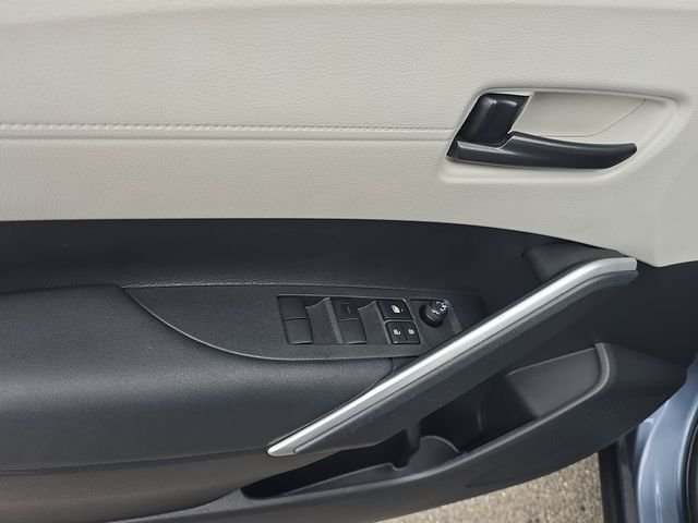 Used 2023  Toyota L image 26
