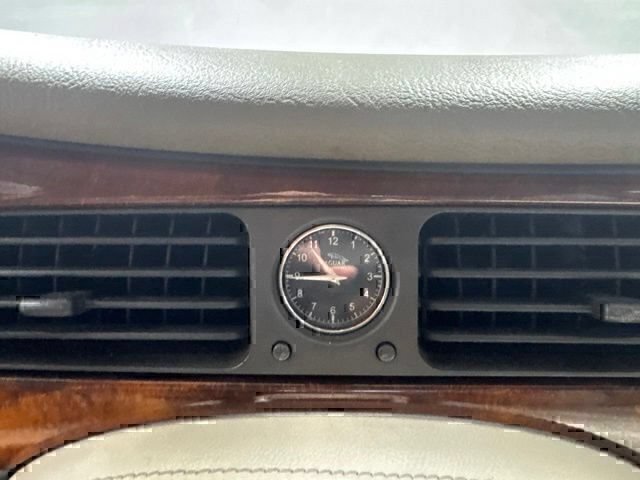 Used 2000 Gold Jaguar Base image 15