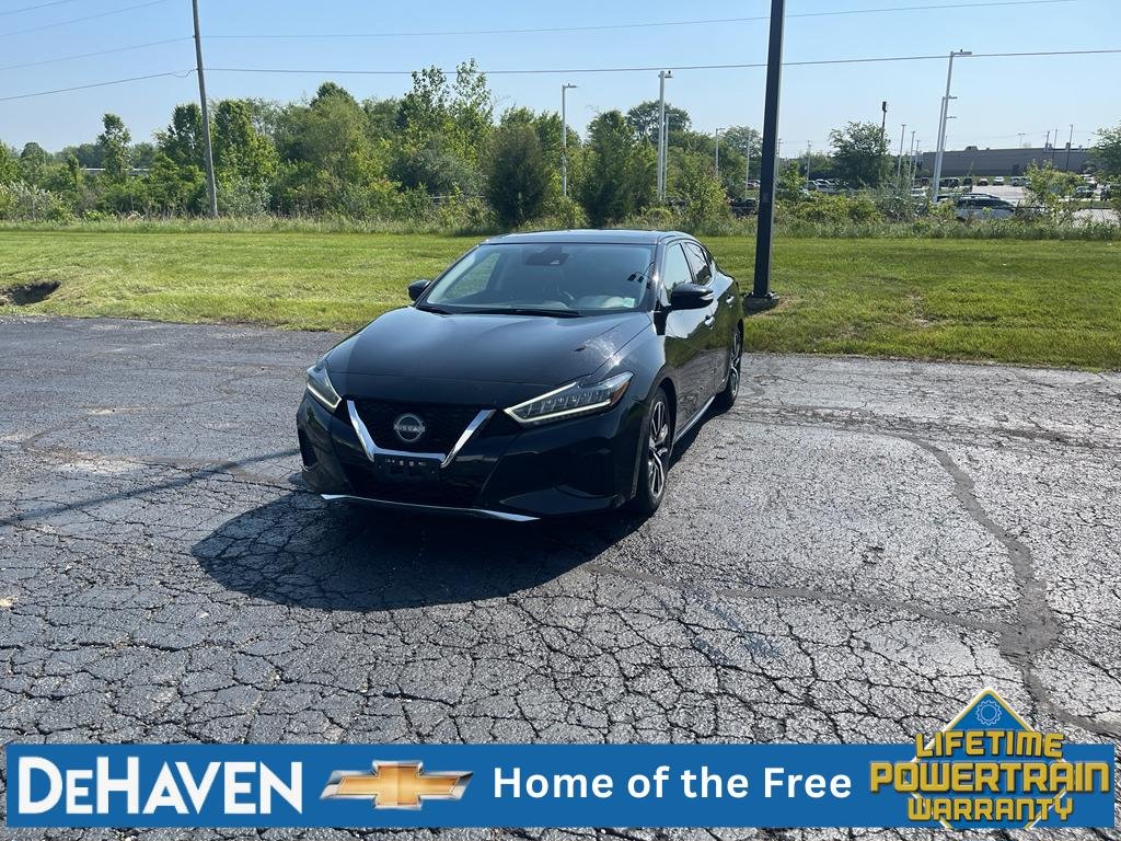 2023 Nissan Maxima SL's photo