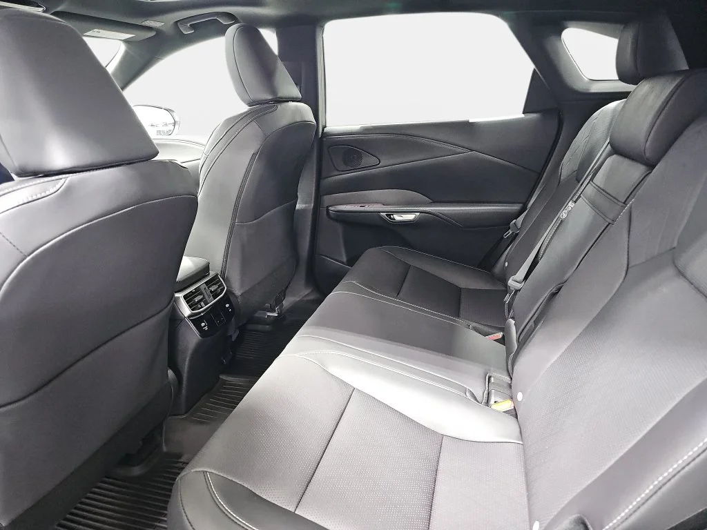 New 2026 Iridium Lexus PREMIUM PLUS image 11