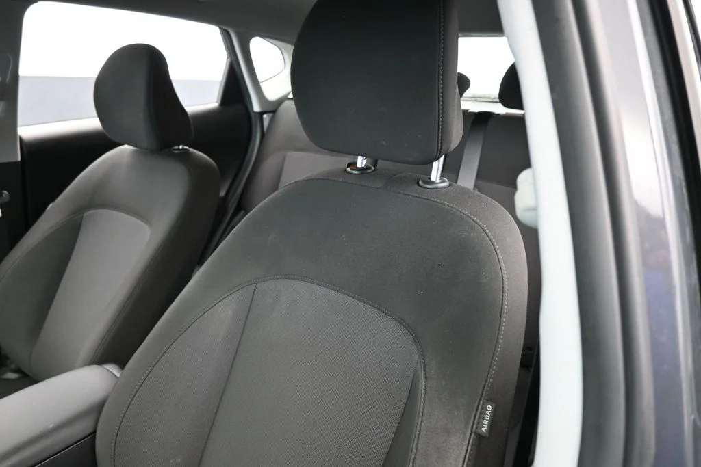 Used 2024 Ecotronic Gray Pearl Hyundai SE image 17
