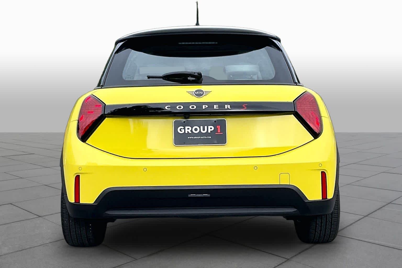 Used 2025 Sunny Side Yellow MINI Cooper S image 4