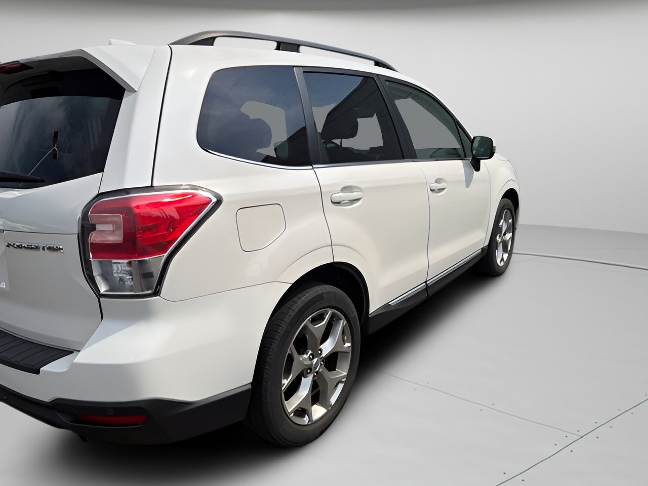 Used 2018 Crystal White Pearl Subaru Touring image 5