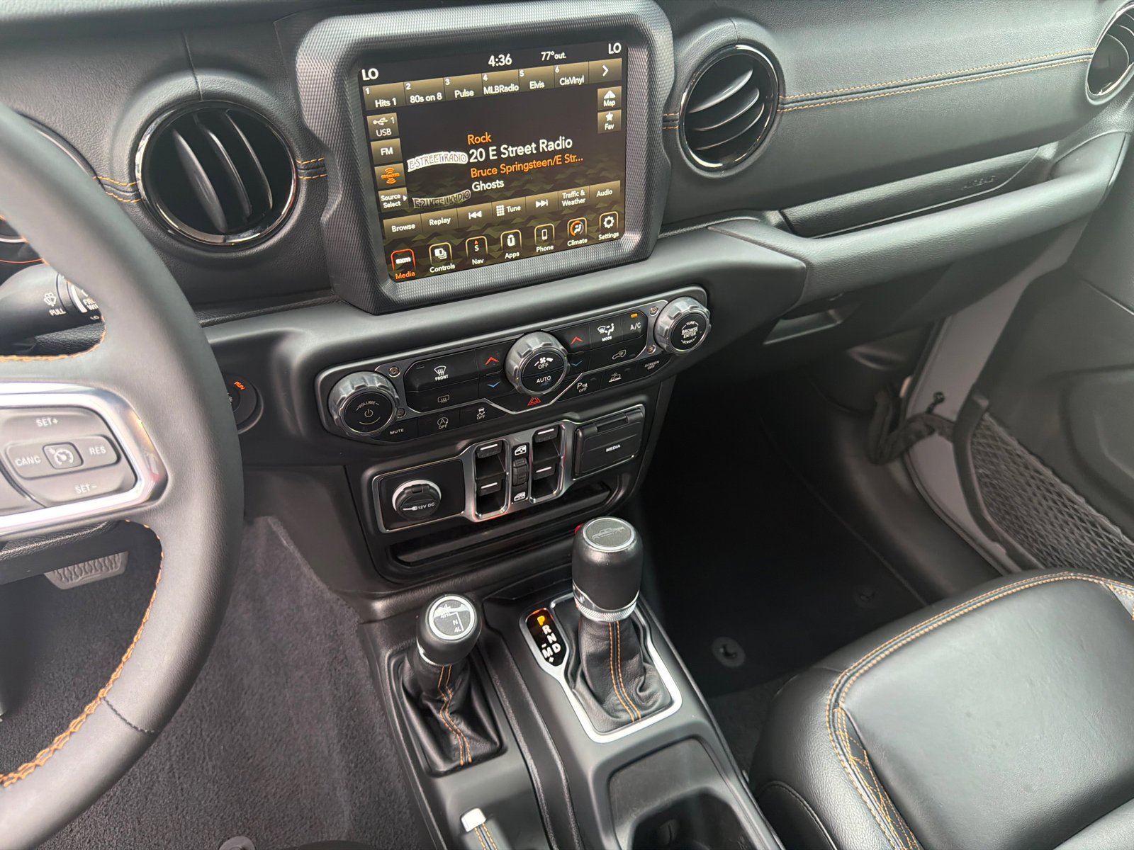 Used 2023 Sting-Gray Clearcoat Jeep High Altitude image 28