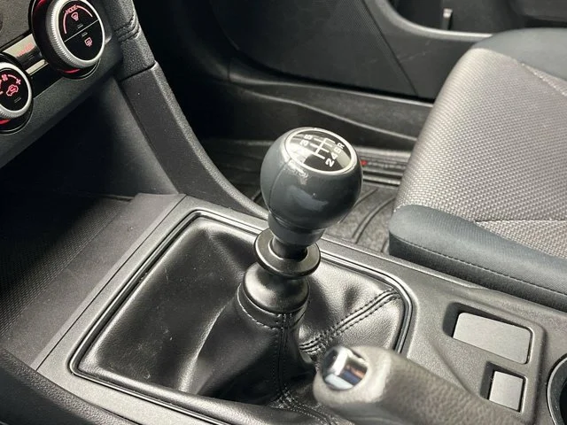 Used 2021 Crystal Black Pearl Subaru MANUAL image 18