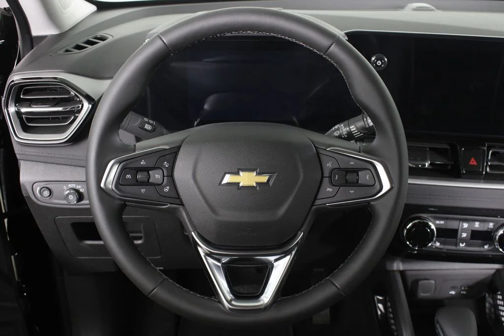 New 2026 Mosaic Black Metallic Chevrolet LT image 21