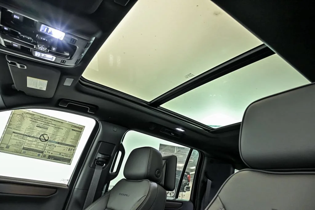 2026 GMC Yukon XL Denali - Photo 10