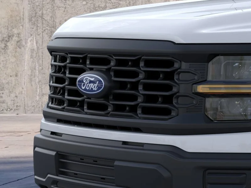 New 2026 Oxford White Ford XL image 17