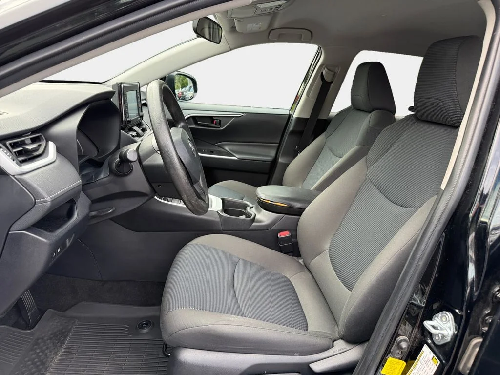 Used 2021 Midnight Black Metallic Toyota LE image 12