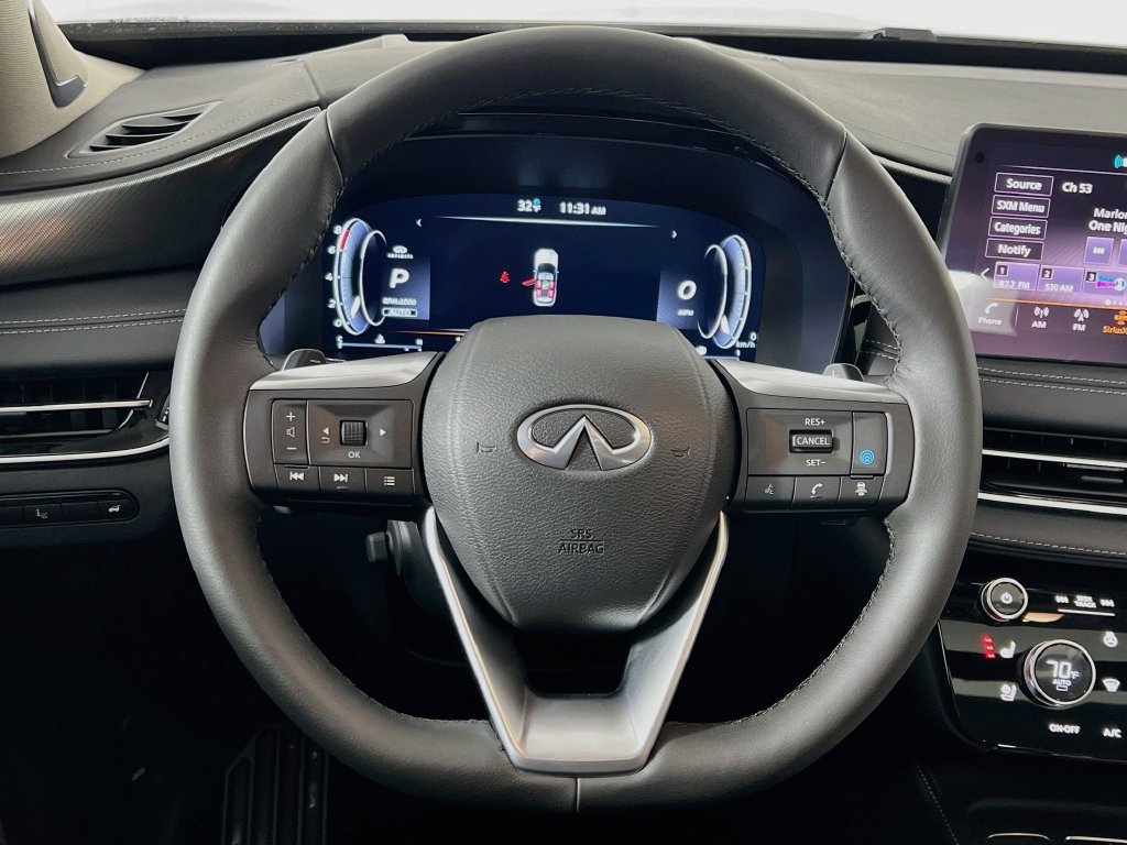 Used 2025 Warm Titanium INFINITI LUXE image 11
