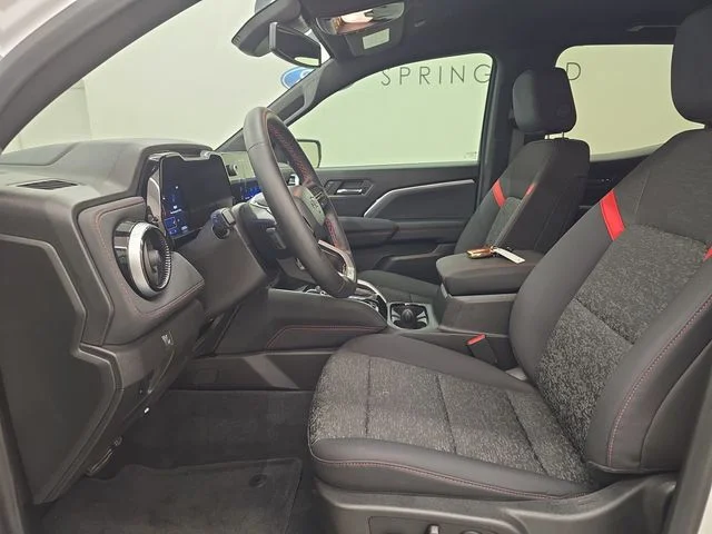 Used 2024 Summit White Chevrolet Z71 image 22