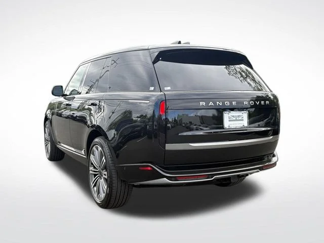 New 2026 Santorini Black Land Rover SE image 6