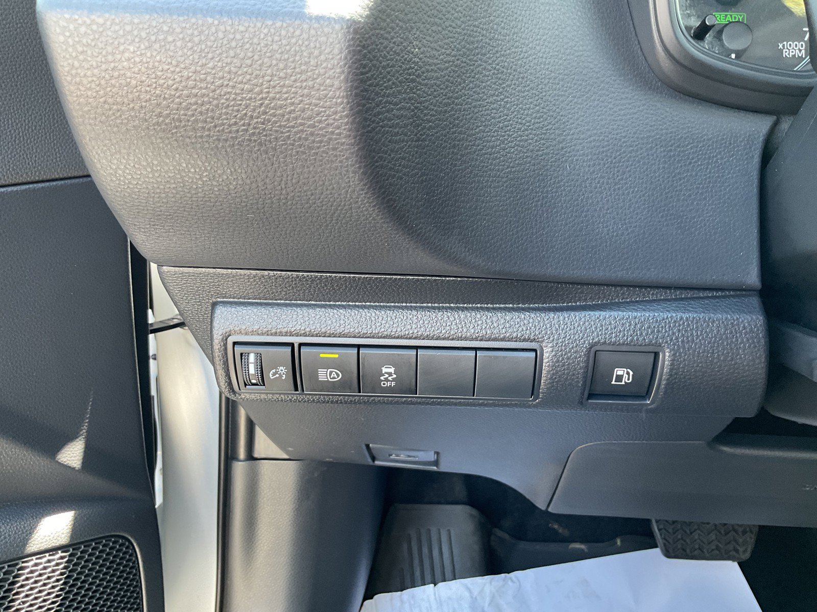 Certified Used 2025 Ice Toyota Hybrid SE image 23