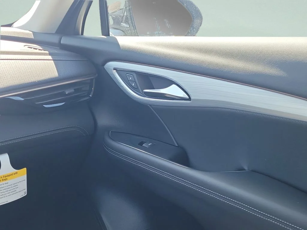 New 2026 Midnight Opal Buick Avenir image 13