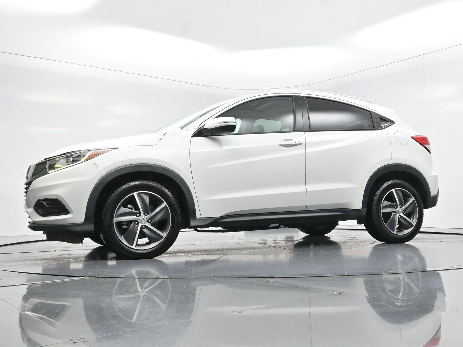Used 2022 Platinum White Pearl Honda EX-L image 41