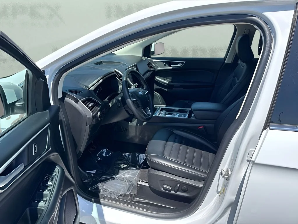 Used 2024 White Ford SEL image 9