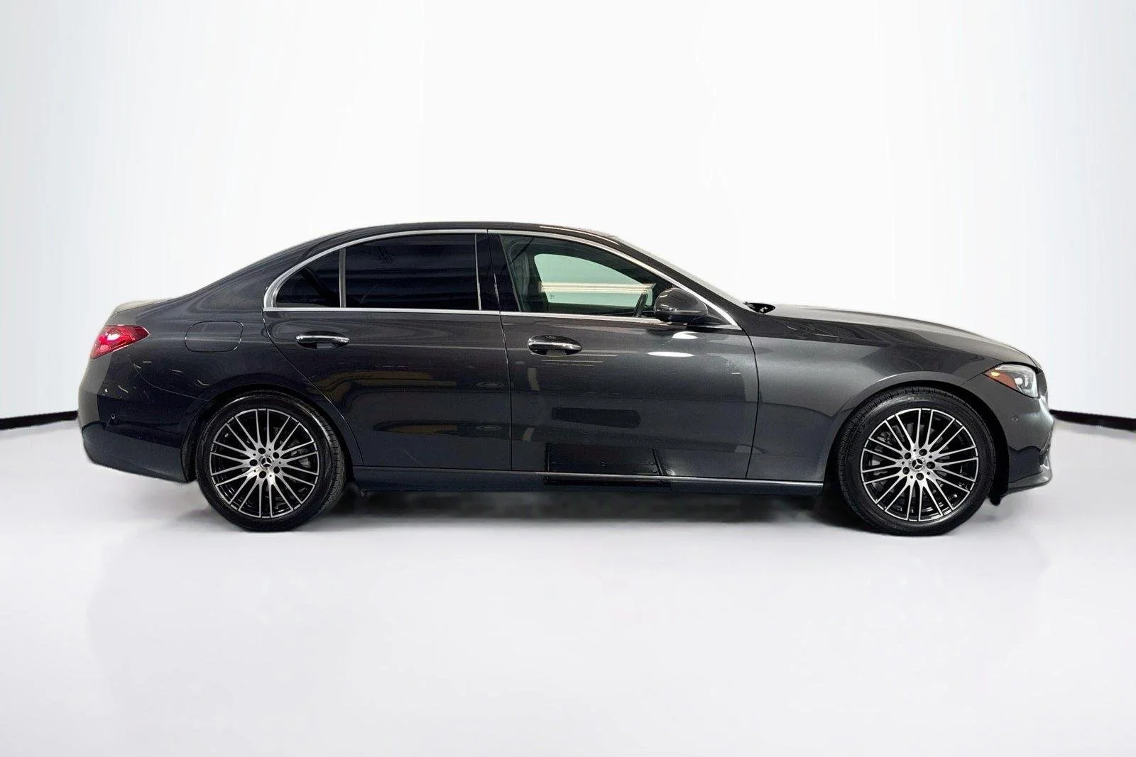 Used 2022 Graphite Grey Metallic Mercedes-Benz C 300 image 4