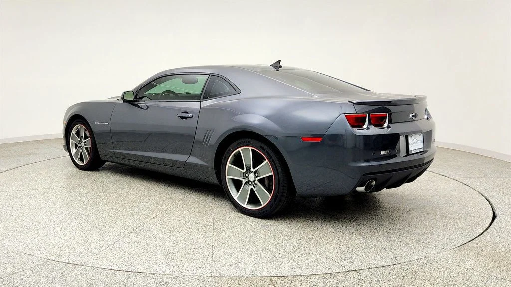 Used 2010 Cyber Gray Metallic Chevrolet 2dr Coupe 2SS w/ RS Package & Black Stripe Package image 7