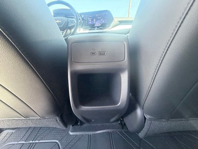 2025 Chevrolet Trax LT - Photo 24