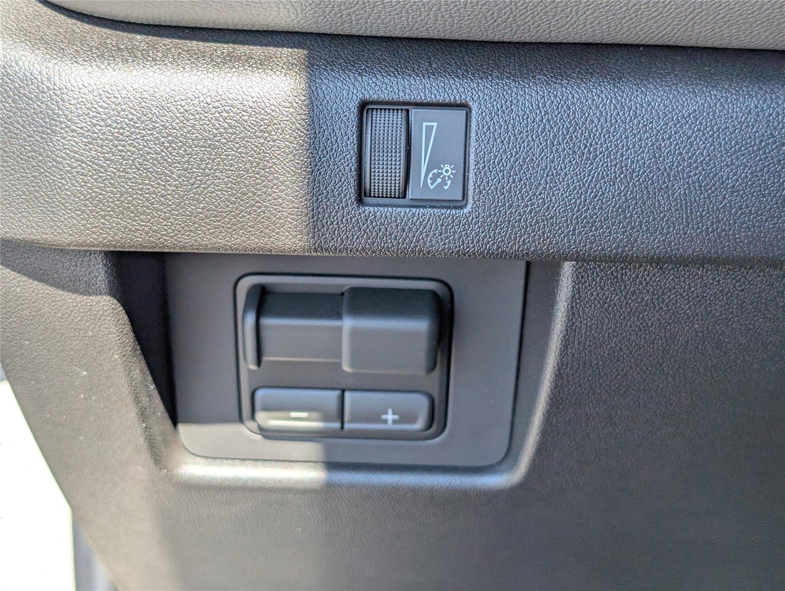 2026 Chevrolet Colorado ZR2 - Photo 17