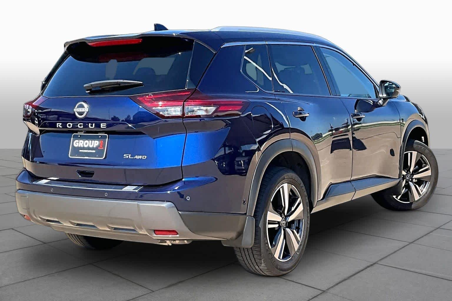 Certified Used 2025 Deep Ocean Blue Pearl Nissan SL image 12