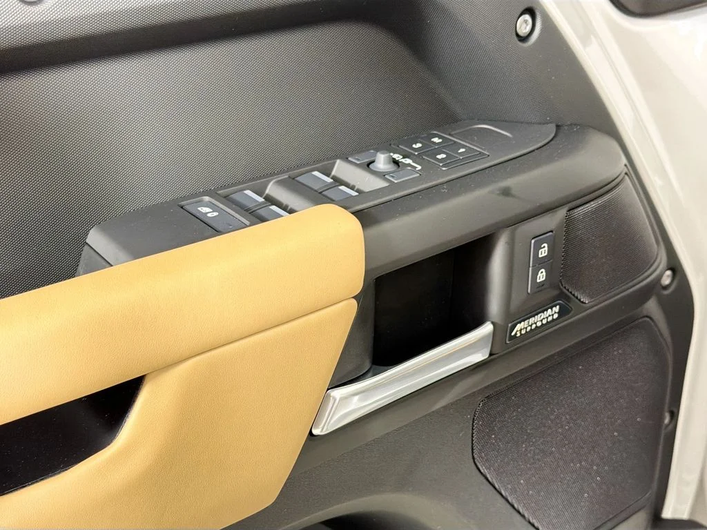 New 2026 Borasco Grey Land Rover X-Dynamic SE image 18