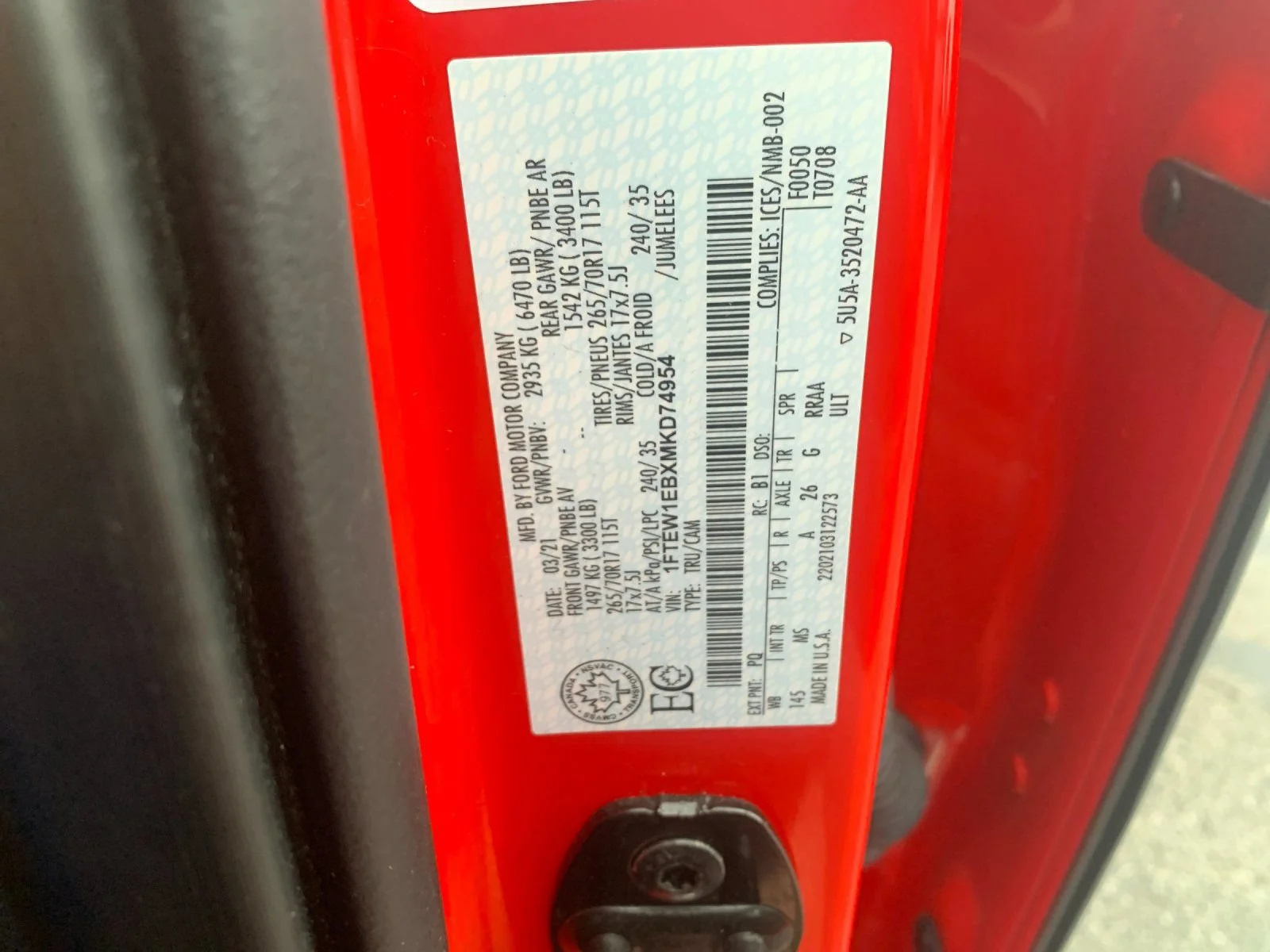 Used 2021 Red Ford XLT image 32