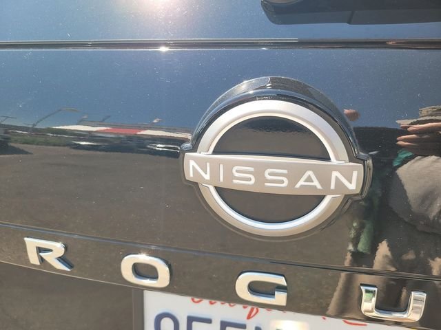 Used 2023 Black Nissan SV image 10