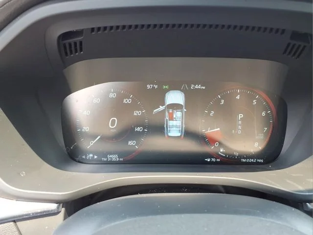 Used 2020 Silver Volvo T5 Inscription image 17
