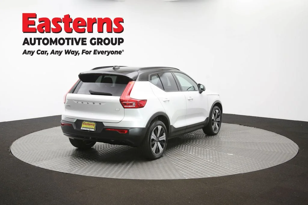 Used 2023 White Volvo Twin Plus image 34