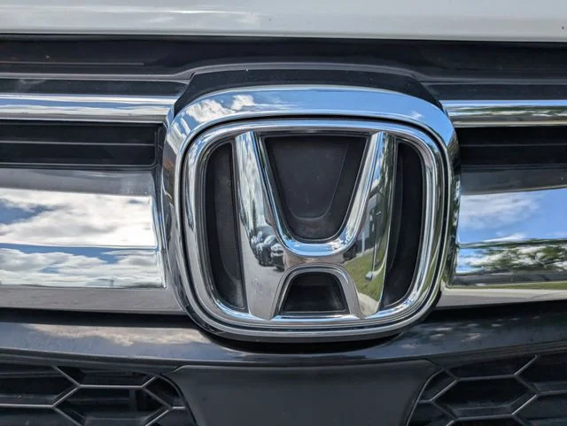 Used 2018 Silver Honda EX-L image 12